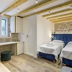 Miara Luxury