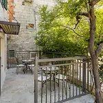 Bed & Breakfast Miara Luxury 4*
