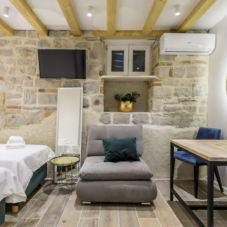 Miara Luxury Bed & Breakfast