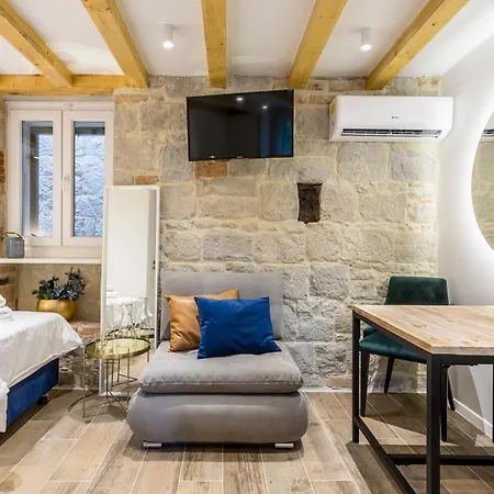 Miara Luxury Oda ve Kahvaltı Split