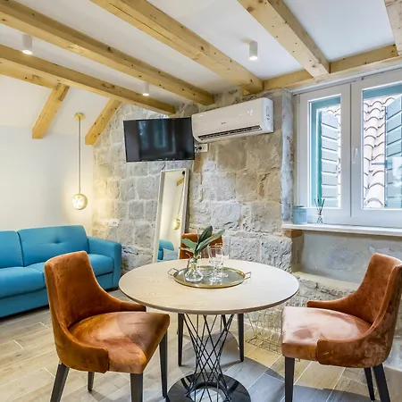 Miara Luxury Couette-café 4*