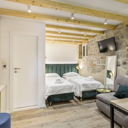 Miara Luxury Couette-café 4*