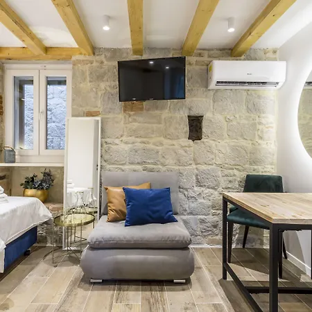 Frühstückspension Miara Luxury 4*