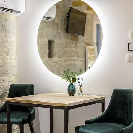 Miara Luxury Couette-café 4*