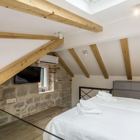 Frühstückspension Miara Luxury 4*