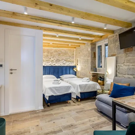 Miara Luxury Couette-café 4*