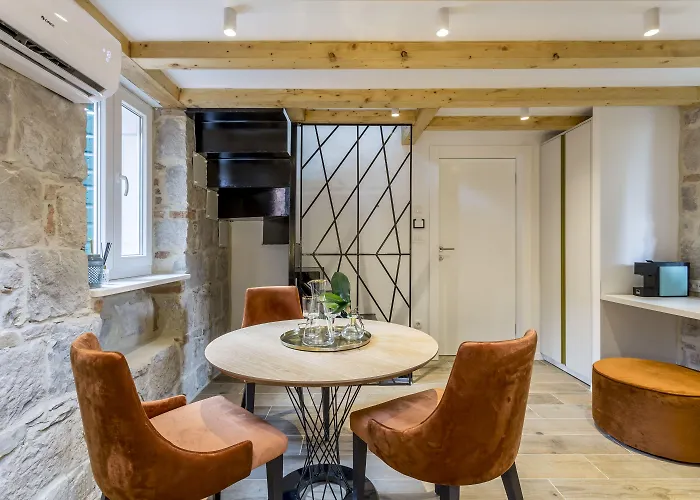 Miara Luxury Bed & Breakfast 4*